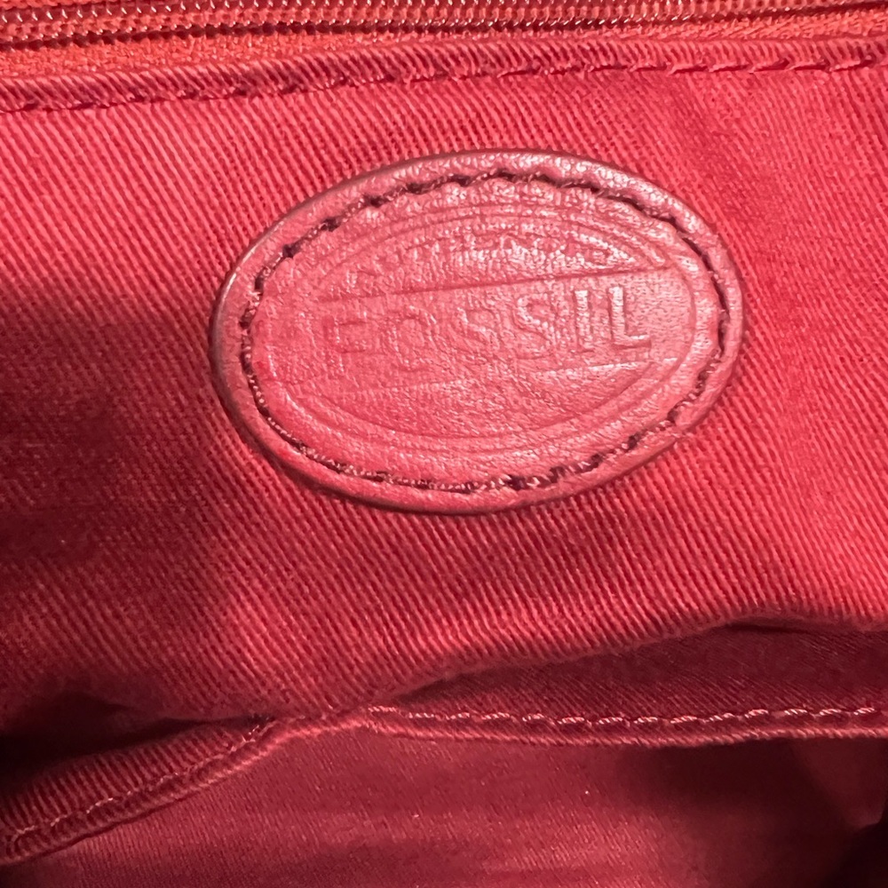 Fossil two tone red zippered tote - Picture 10 of 10